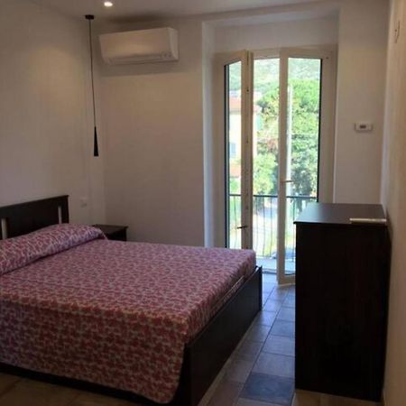 La Casa Di Gloria Apartment Levanto Luaran gambar
